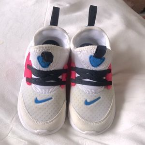 Toddler Nike shoes